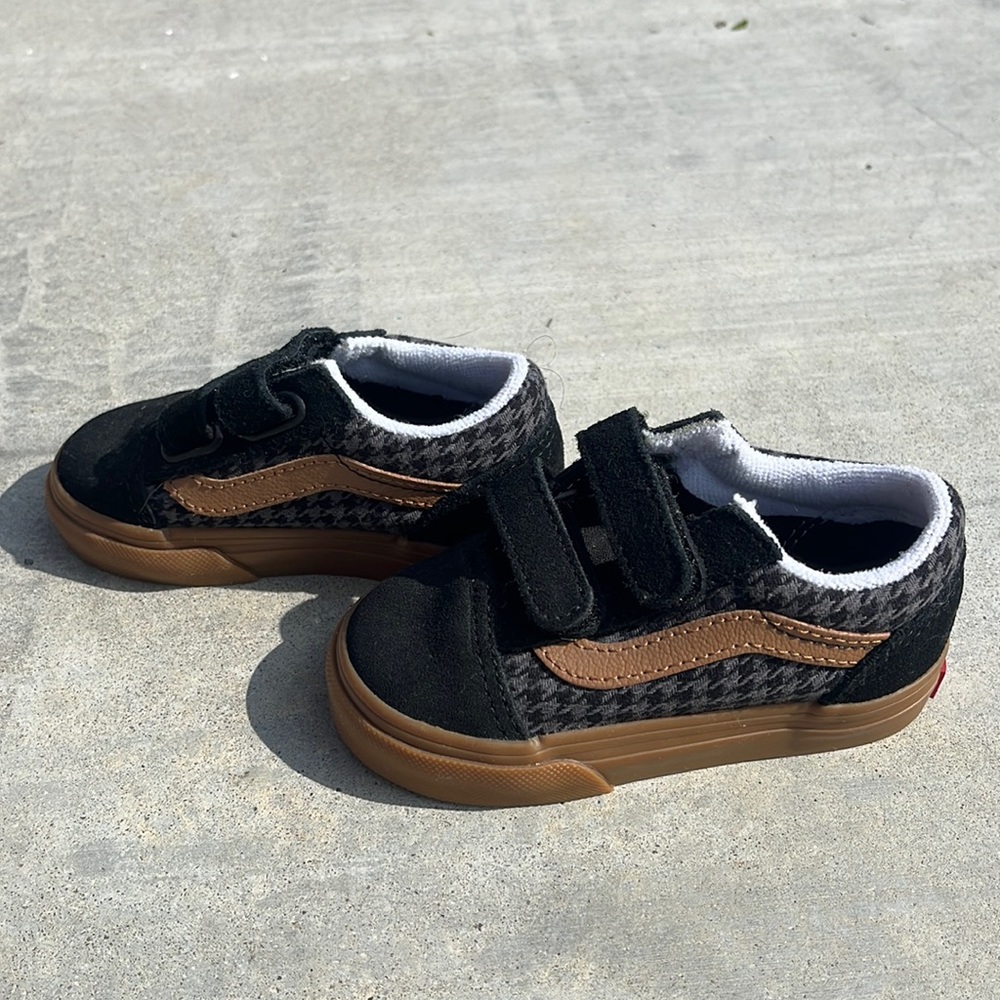 Vans Velcro 5.5 baby toddler. New!